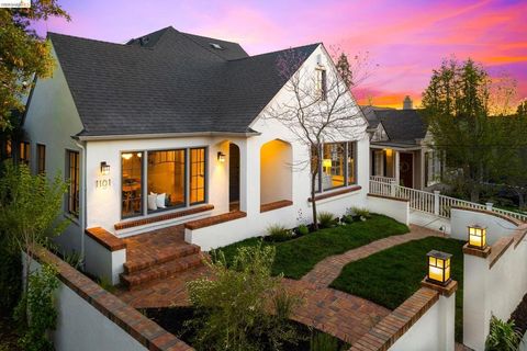Photo of 1101 Clarendon Crescent Cres, Oakland, CA 94610 (MLS # 41126879)