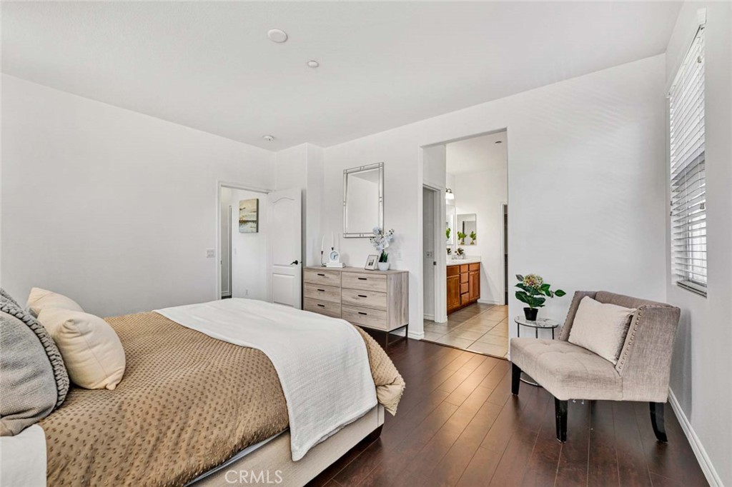 Sienna at Renaissance Plaza - Residential