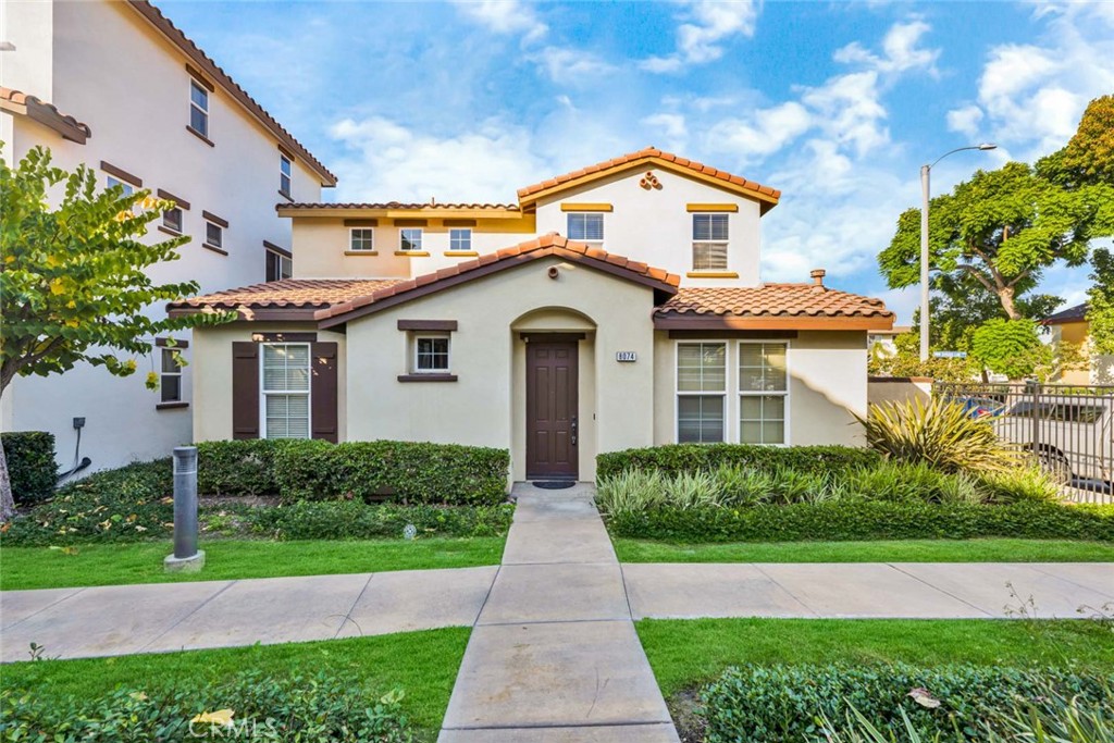 Sienna at Renaissance Plaza - Residential