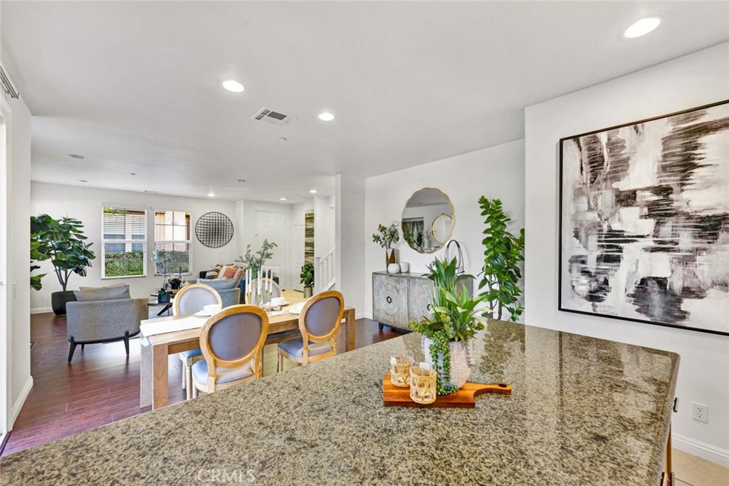 Sienna at Renaissance Plaza - Residential