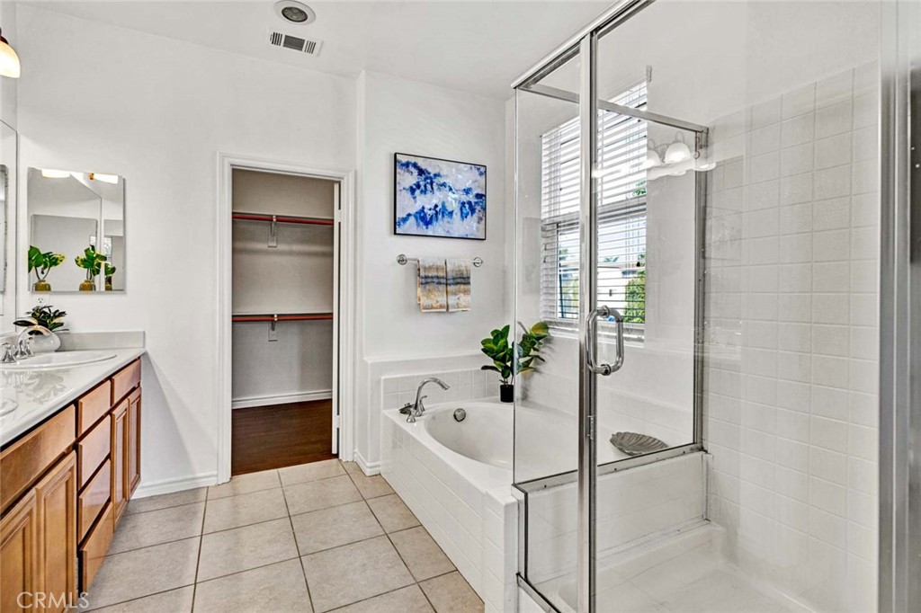 Sienna at Renaissance Plaza - Residential