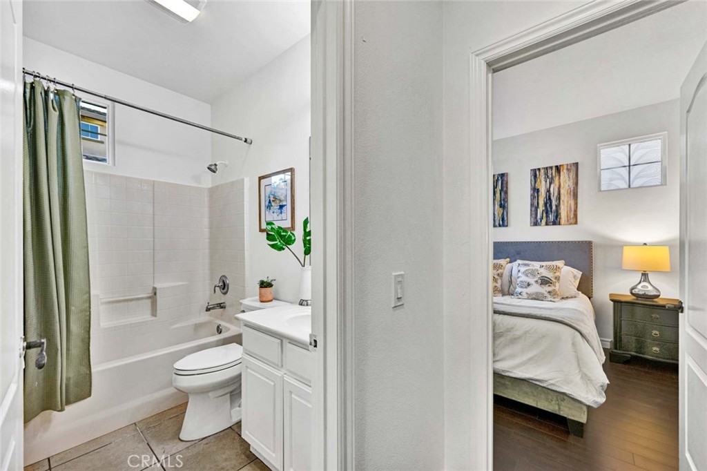 Sienna at Renaissance Plaza - Residential