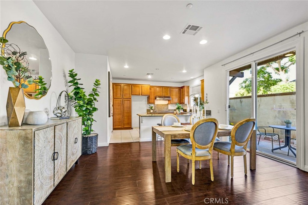 Sienna at Renaissance Plaza - Residential