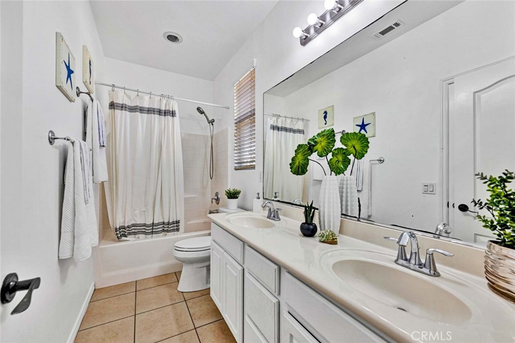 Sienna at Renaissance Plaza - Residential