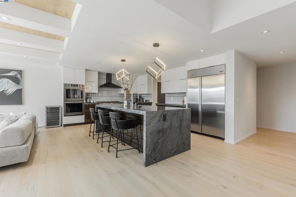 DANVILLE - Residential