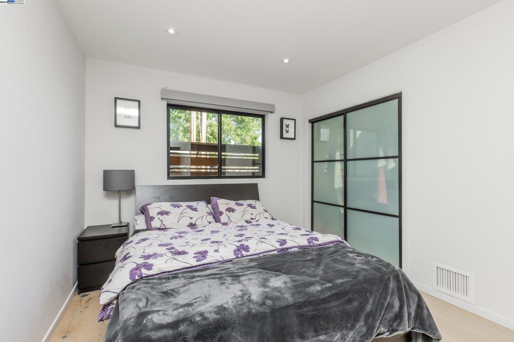 DANVILLE - Residential