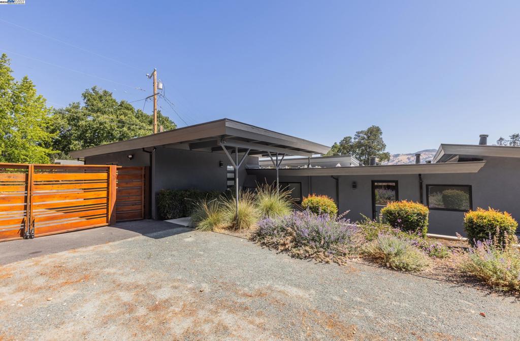 DANVILLE - Residential