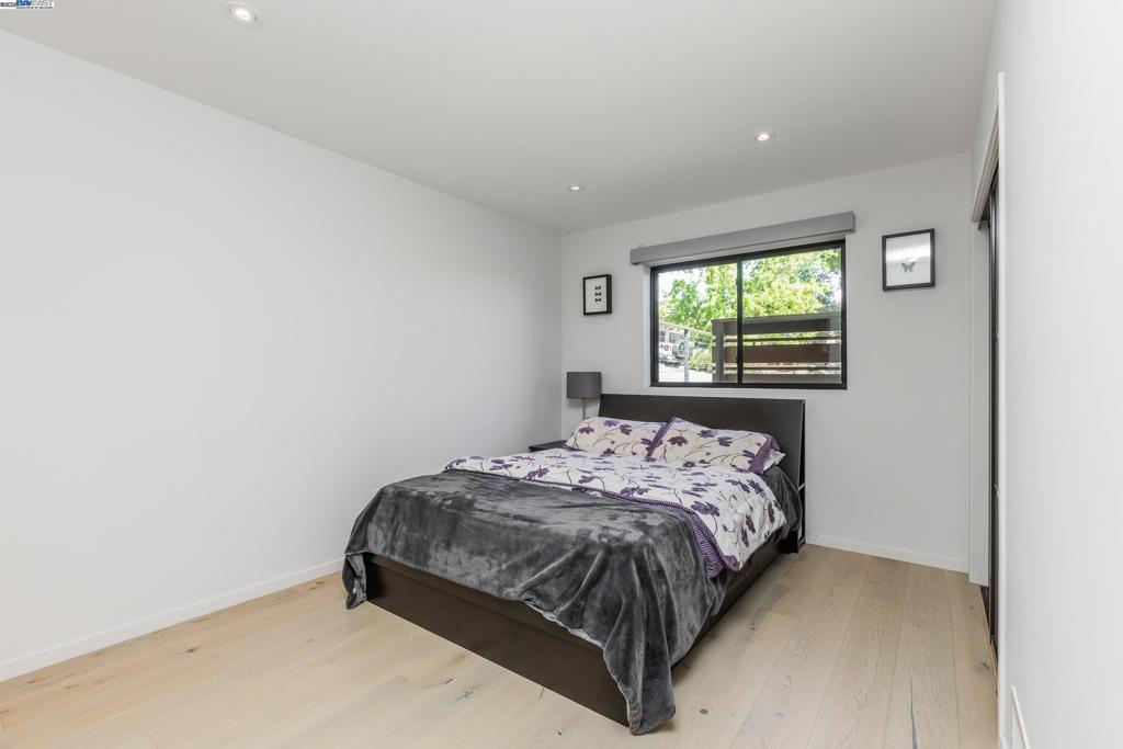 DANVILLE - Residential