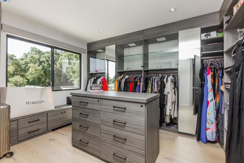 DANVILLE - Residential