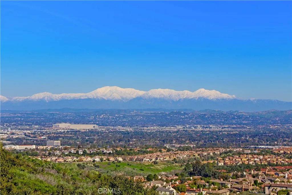 Newport Beach, California 92660, United States, 2 Bedrooms Bedrooms, ,2 BathroomsBathrooms,Residential,Active,161759