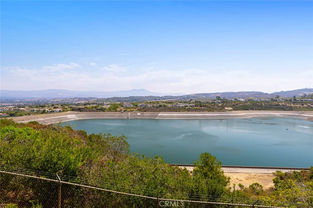 Newport Beach, California 92660, United States, 2 Bedrooms Bedrooms, ,2 BathroomsBathrooms,Residential,Active,161759