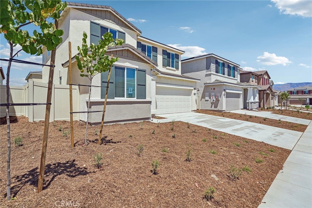 2063 Grapefruit Street