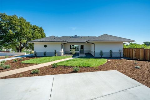 Tiny photo for 1026 Merry Hill Road Rd, Paso Robles, CA 93446 (MLS # SC26038197)