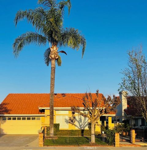 Photo of 1250 Granite Dr, Hemet, CA 92543 (MLS # SW26063466)