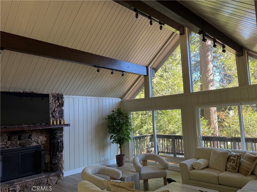 Arrowhead Woods (AWHW) - Residential