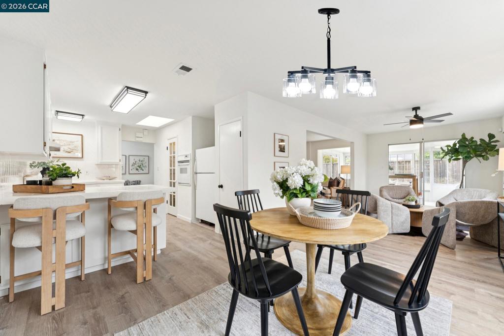 5891 Oleander Dr