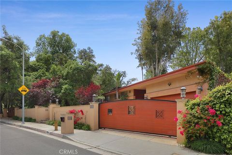 3951 Vanalden Avenue Tarzana CA 91356