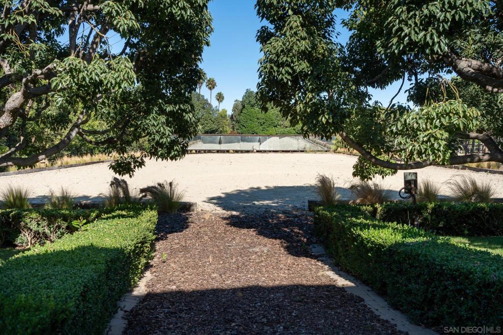 Rancho Santa Fe - Residential