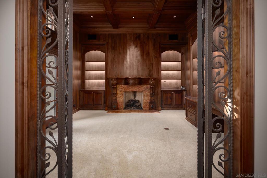 Rancho Santa Fe - Residential