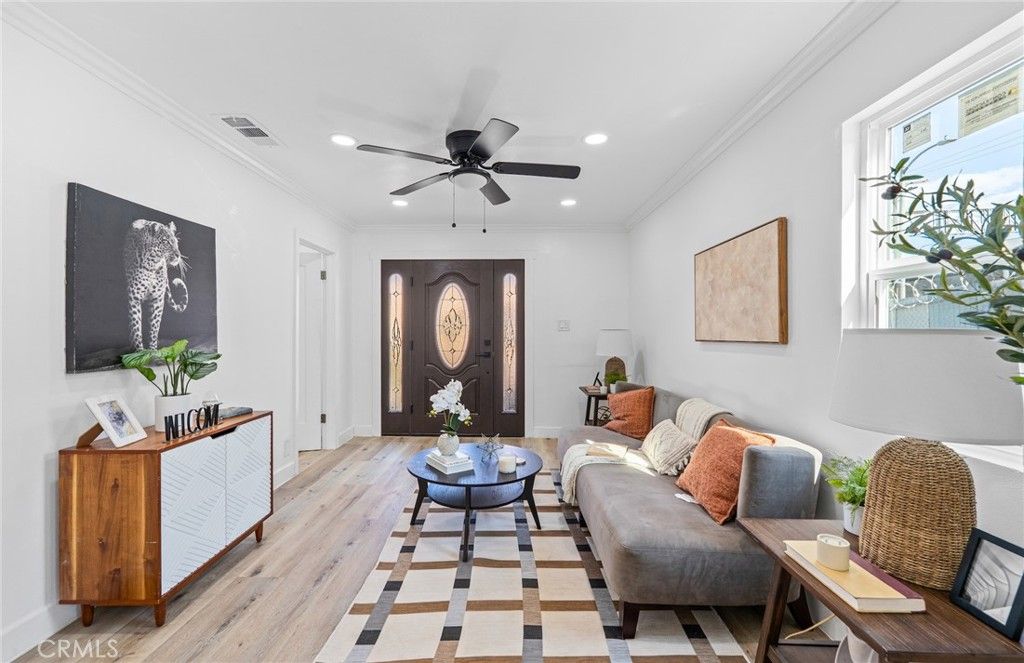 Photo of 426 W 63rd Pl, Los Angeles, CA 90003 (MLS # DW25269766)