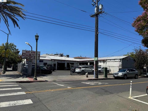 Photo of 550 E E 12th St ST, Oakland, CA 94606 (MLS # 41139868)