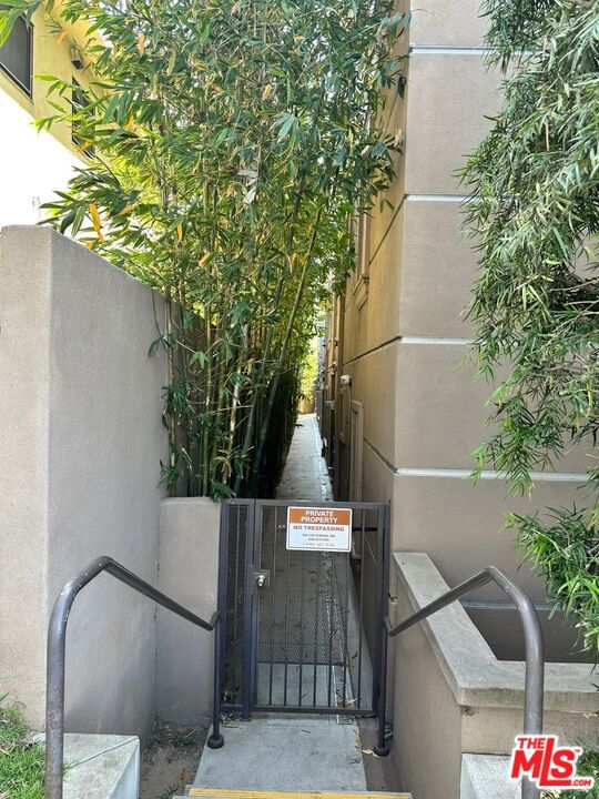 8238 W Manchester Avenue 103