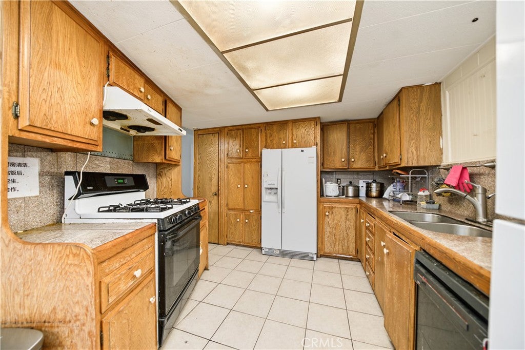 1441 Ave Paso Real Avenue 182