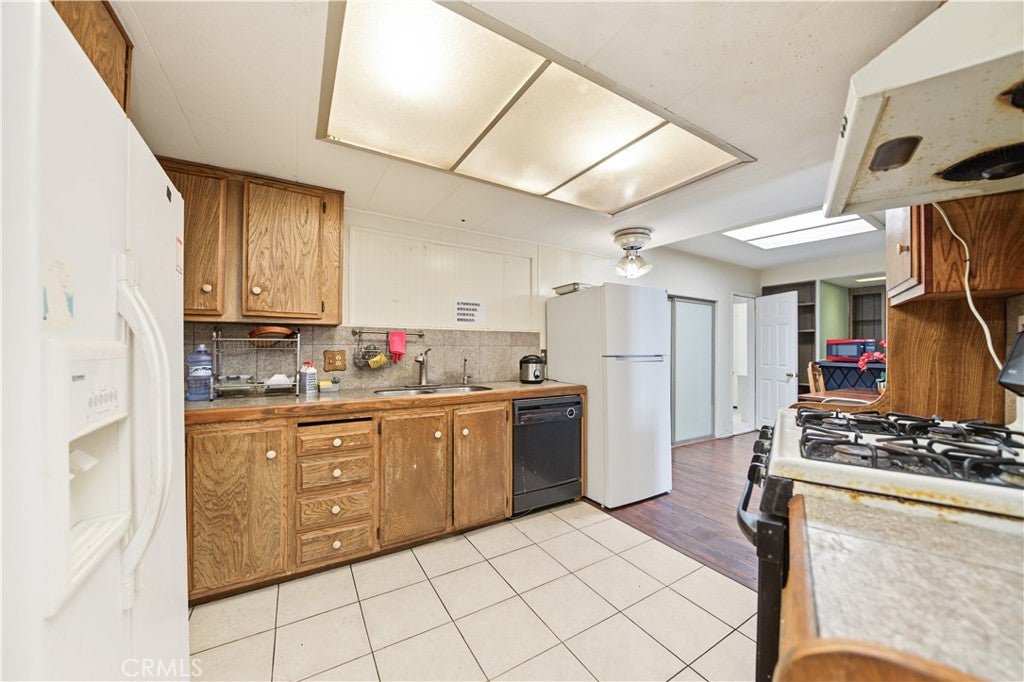 1441 Ave Paso Real Avenue 182