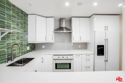 Photo of 10433 Wilshire Boulevard #405, Los Angeles, CA 90024 (MLS # 26990601)