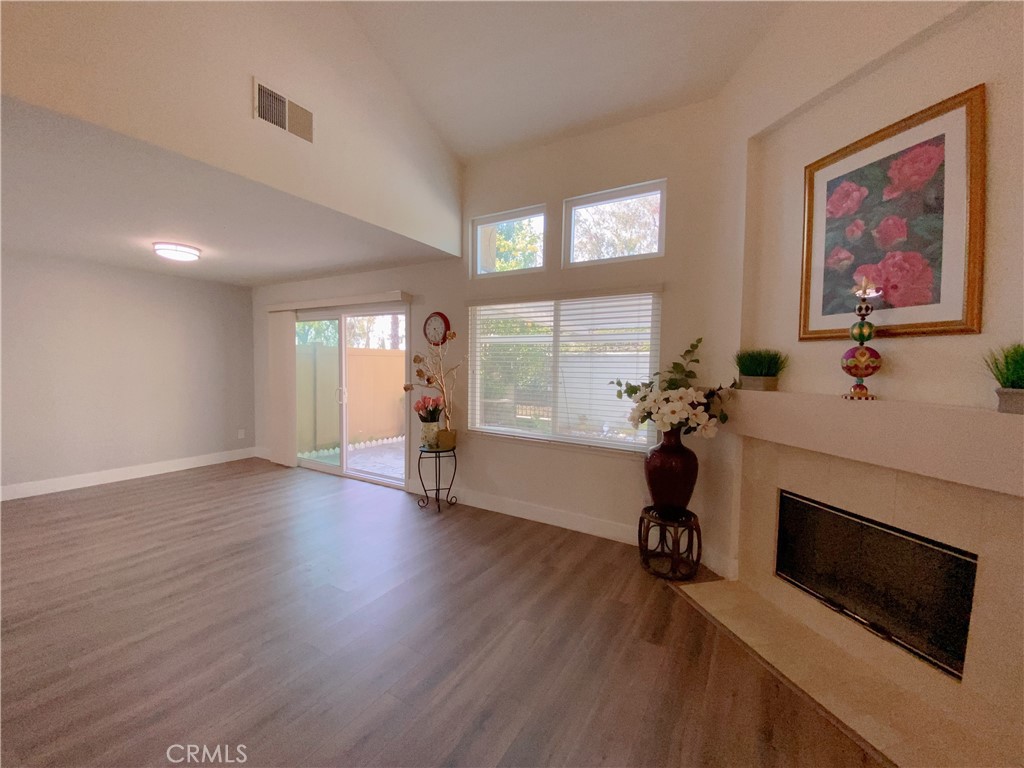 1911 E Calico Drive