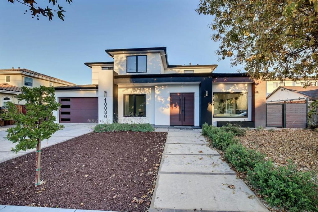 10080 S Tantau Avenue