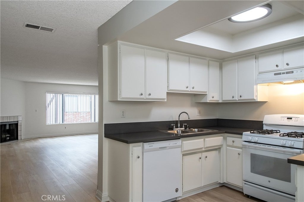 433 N Louise