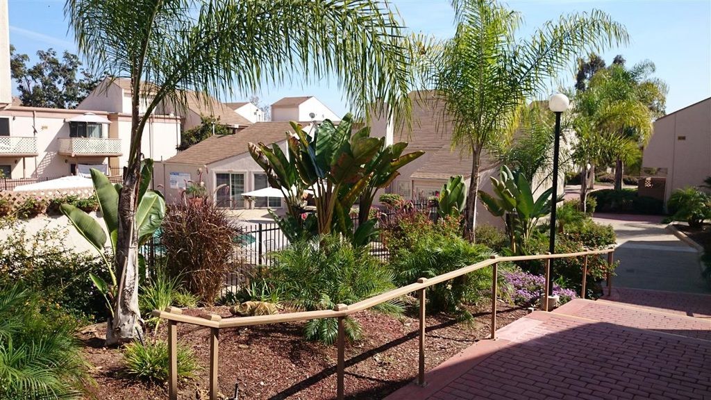 listing image 130726423669443716152