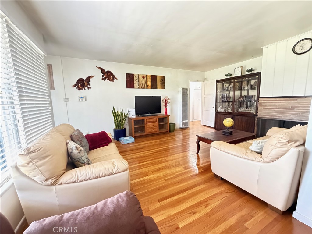 631 N La Sena Avenue