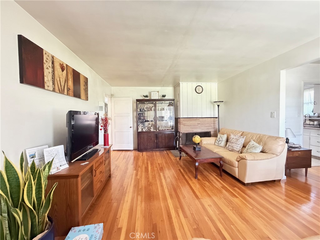 631 N La Sena Avenue