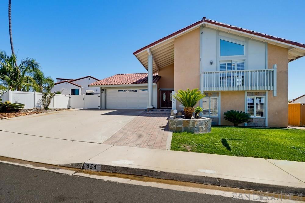 454 Camino Elevado