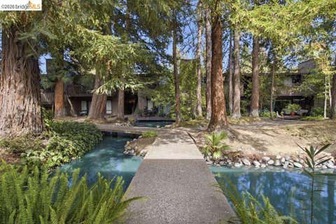 Photo of 2400 Larkspur LN LN #APT 264, Sacramento, CA 95825 (MLS # 41142432)