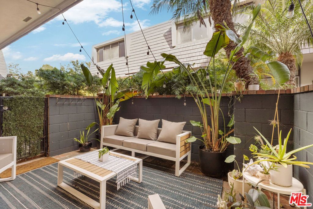 Photo of 4734 La Villa Marina #D, Marina Del Rey, CA 90292 (MLS # 26727459)