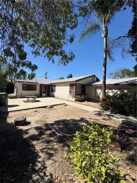 Photo of 17206 Lahey Street, Granada Hills, CA 91344 (MLS # SR26061029)