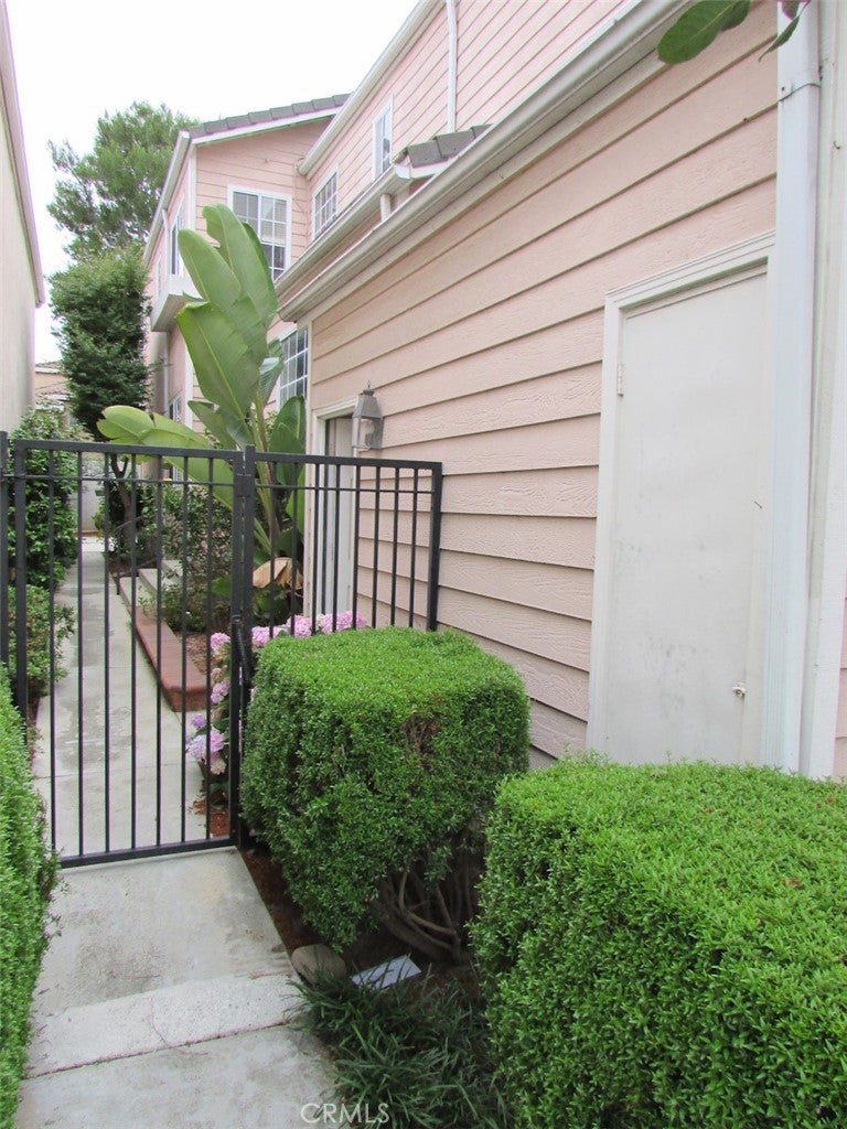 2604 Woodbury Drive
