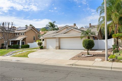 Photo of 32009 Bourges St, Lake Elsinore, CA 92530 (MLS # CV26019254)