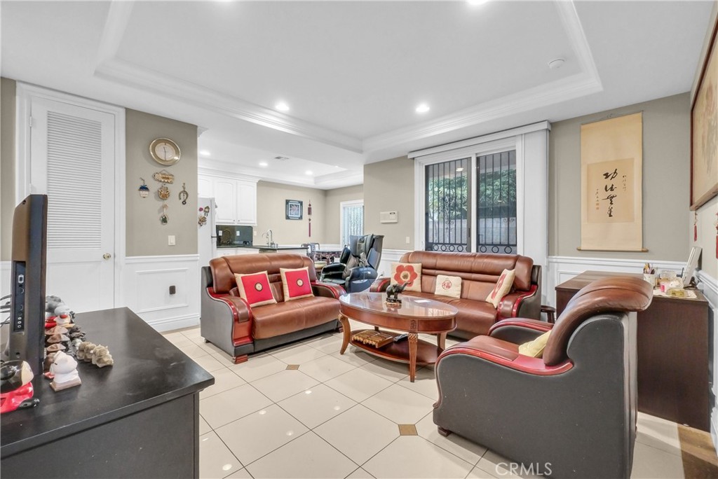 5345 Santa Anita