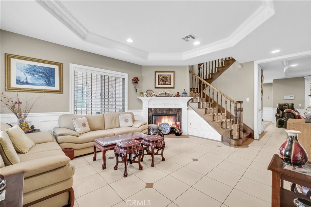 5345 Santa Anita