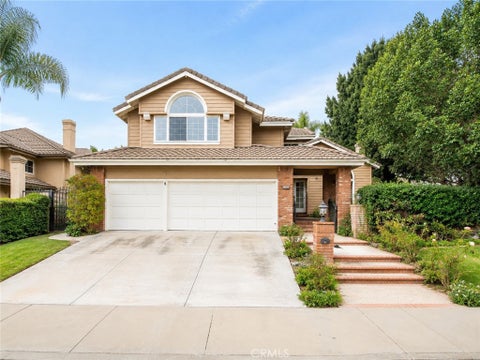 Photo of 2811 N Roxbury St, Orange, CA 92867 (MLS # PW26077427)