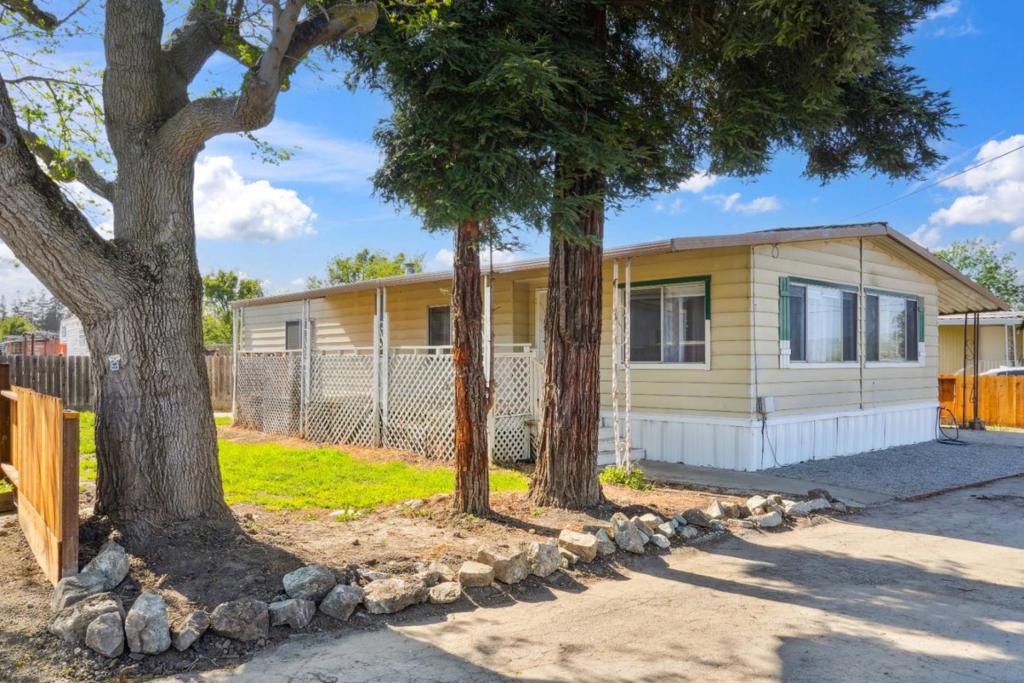 1020 Mission Vineyard Road