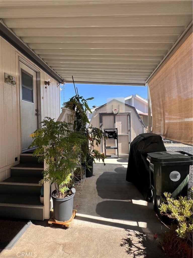 27361 Sierra Hwy 37