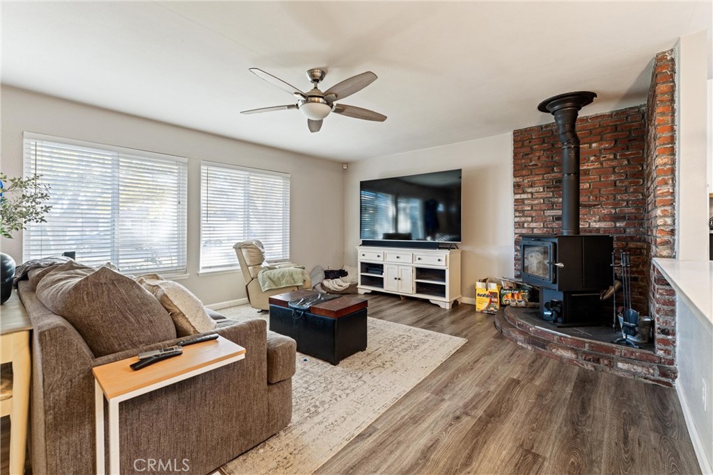 42901 Willow West Court