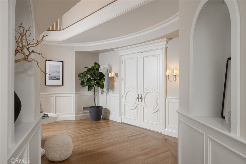 56 Royal Saint George Road