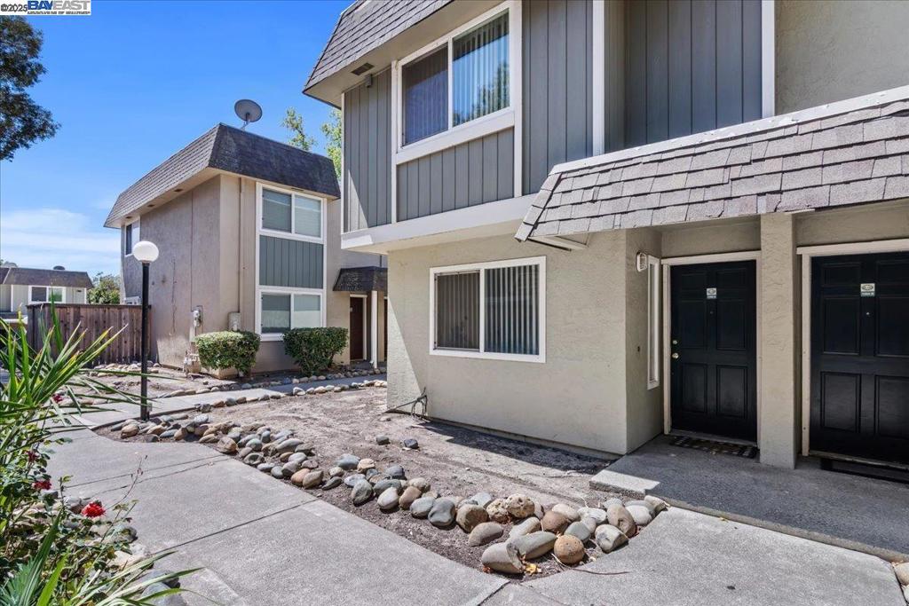 Welcome to your new home at 1354 Callen St, Apt A in the charming city of Vacaville! No steps to entry. Spacious 3-bedroom condo offers a perfect blend of comfort and convenience, making it an ideal retreat for anyone looking to enjoy modern living. With 1.5 bathrooms and a generous 1100 square feet of space, this condo is designed for both relaxation and functionality. You'll love cooking in the well-equipped kitchen featuring granite slab counter, a gas stove top, double oven, and all the essential appliances including a refrigerator, dishwasher, and microwave. Plus, the in-unit washer and dryer make laundry day a breeze! Step outside to the spacious fenced patio. Terrific Meadowview Village! Step outside to enjoy the fantastic amenities this community has to offer: - Clubhouse for social gatherings - Refreshing pool for those sunny days - Fully-equipped gym to keep you active Great location, close to shopping, highways and schools.