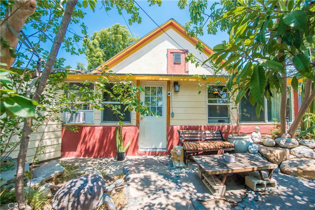 2599 Huntington Drive